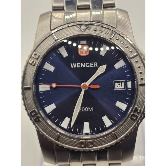 Wenger Swiss Military Men's Blue Dial Quartz 200m Dive Watch. 43mm. New Battery - Picture 1 of 14